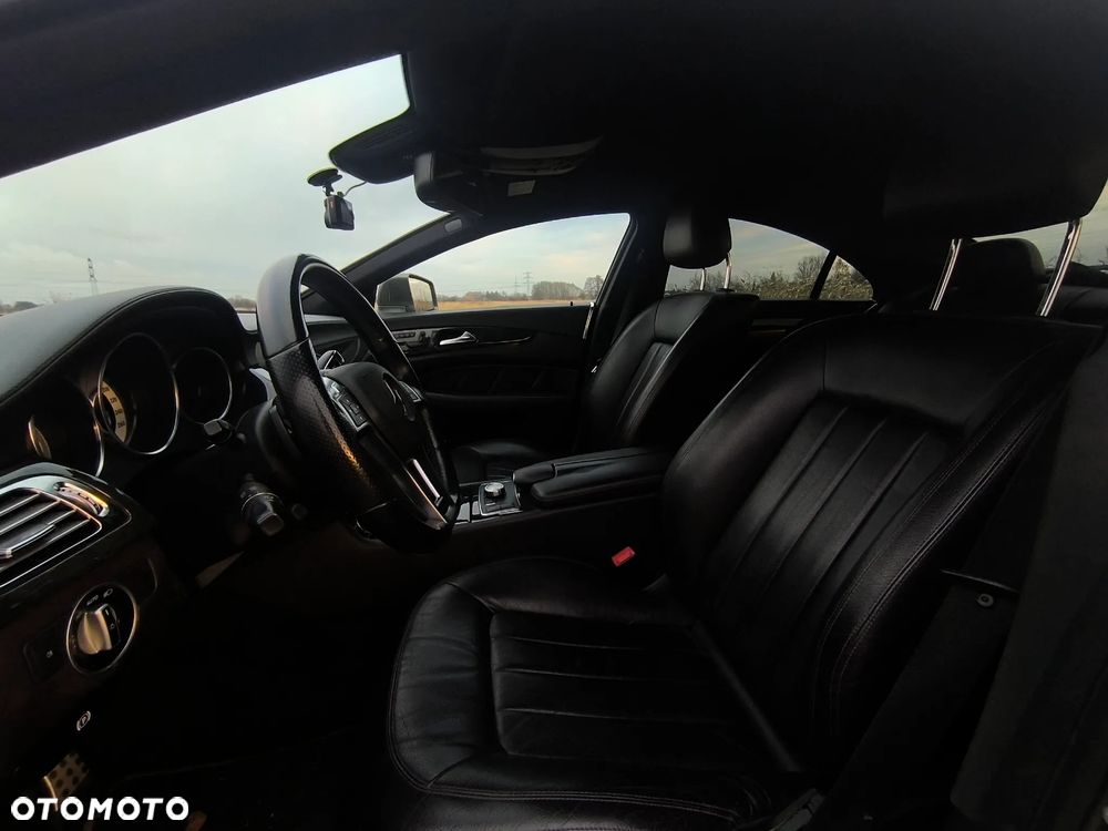 Mercedes-Benz CLS - 8