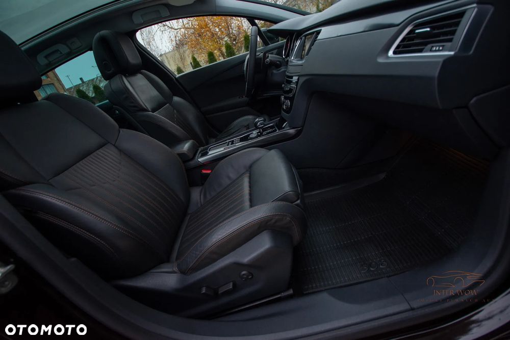 Peugeot 508 RXH Hybrid4 - 12