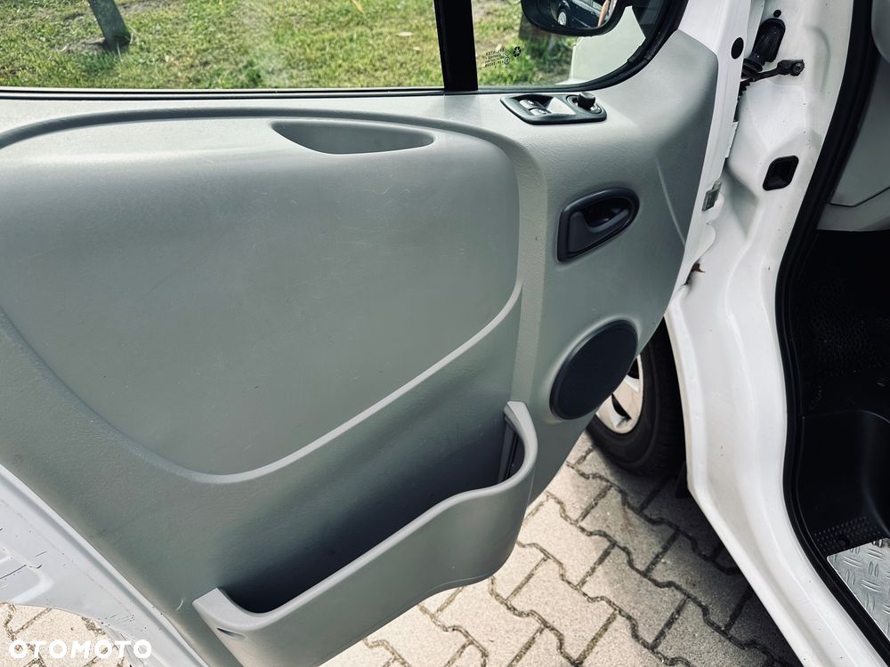 Renault Trafic - 23