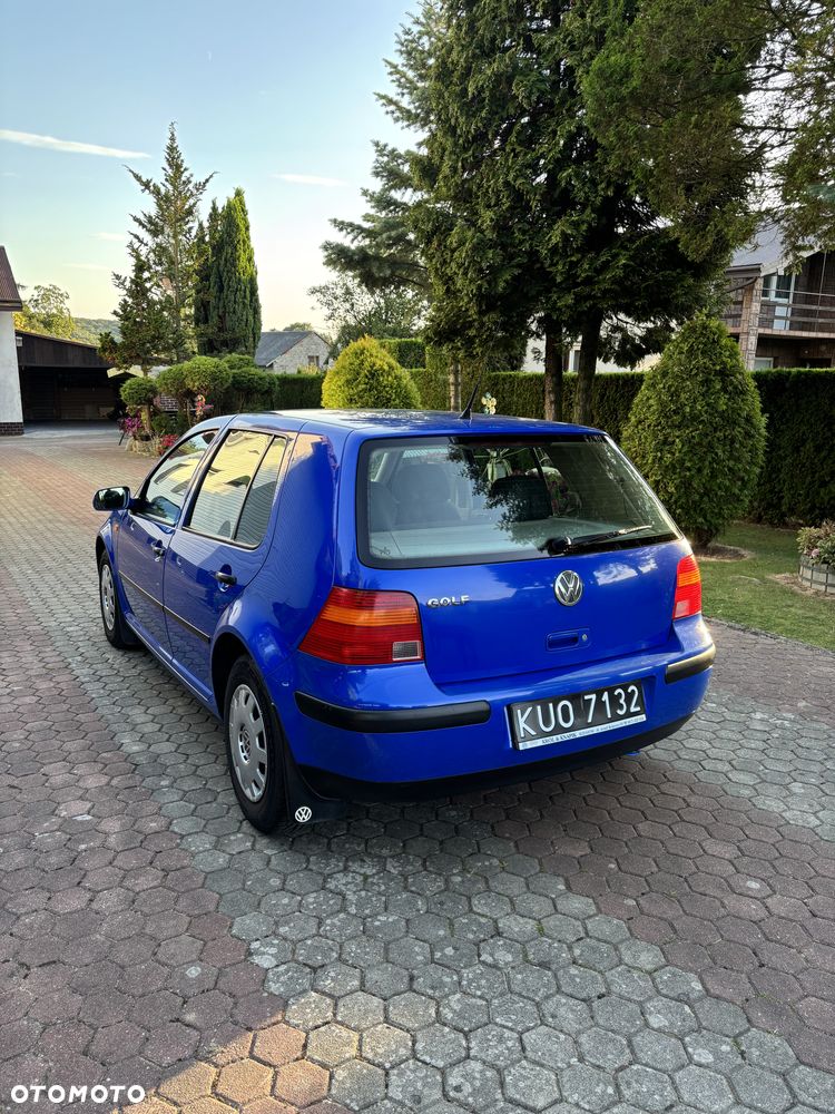 Volkswagen Golf 1.4 - 2