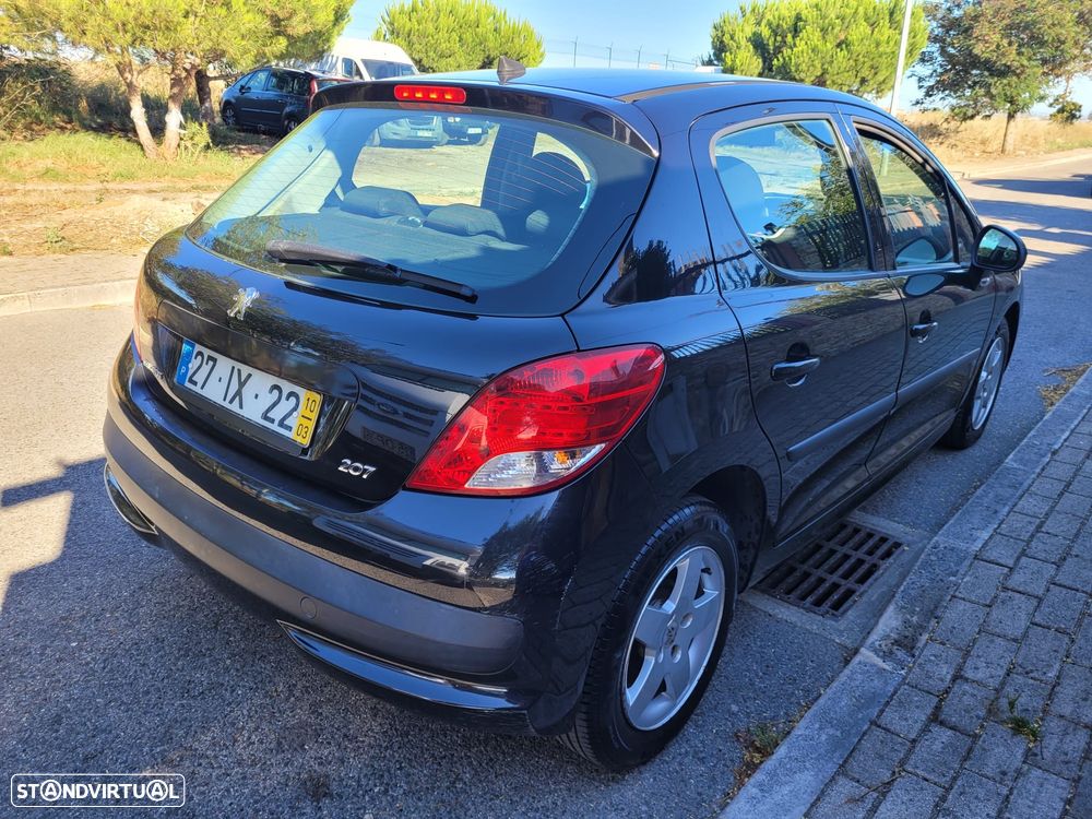 Peugeot 207 1.4 16V Trendy - 2