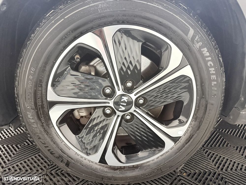 Kia XCeed 1.6 GDi PHEV Drive - 11