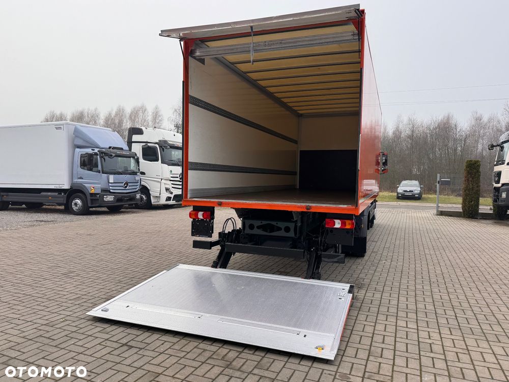 Mercedes-Benz ATEGO - 11