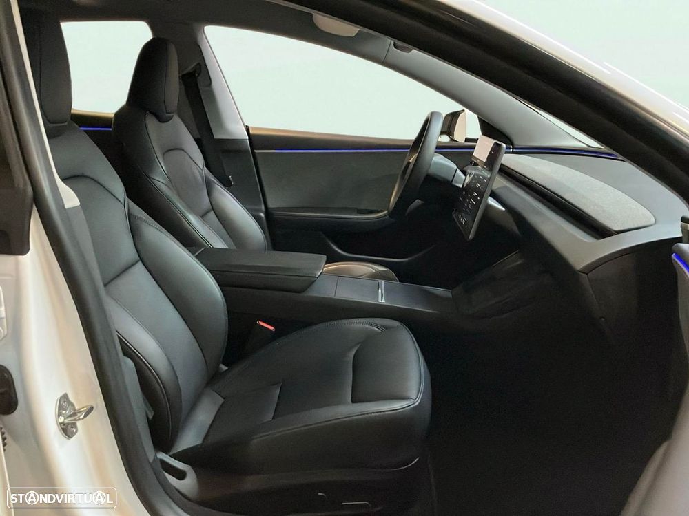 Tesla Model 3 - 15