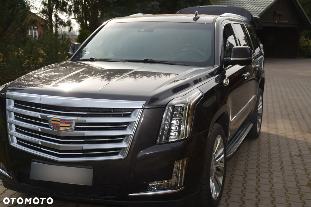 Cadillac Escalade - 14