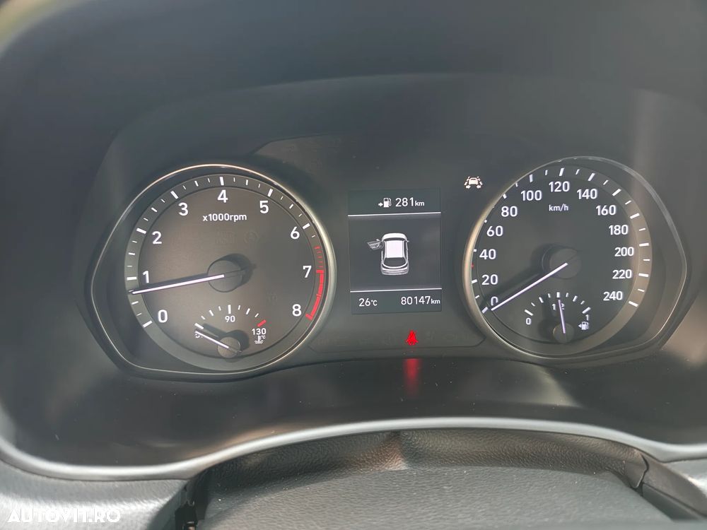 Hyundai i30 1.4 100CP 5DR M/T Comfort - 9