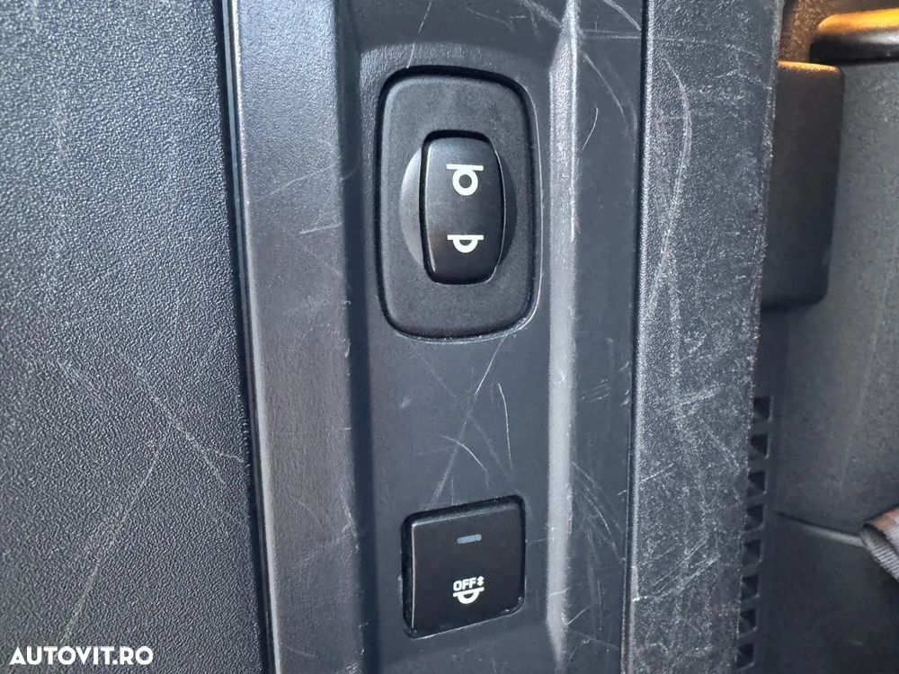 Citroën C4 Grand Picasso 2.0 HDi FAP EGS6 (7-Sitzer) Exclusive - 29