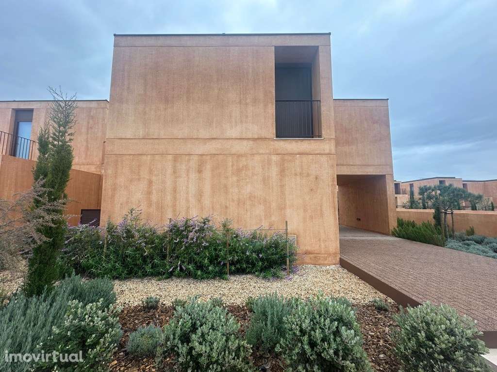 Moradia em banda T3, em zona calma de Vilamoura, Algarve - Grande imagem: 3/28