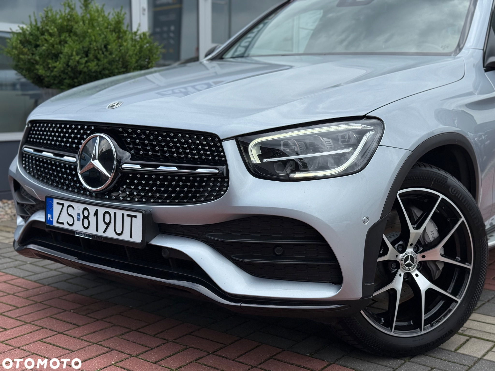 Mercedes-Benz GLC 220 d 4Matic 9G-TRONIC AMG Line Plus - 13