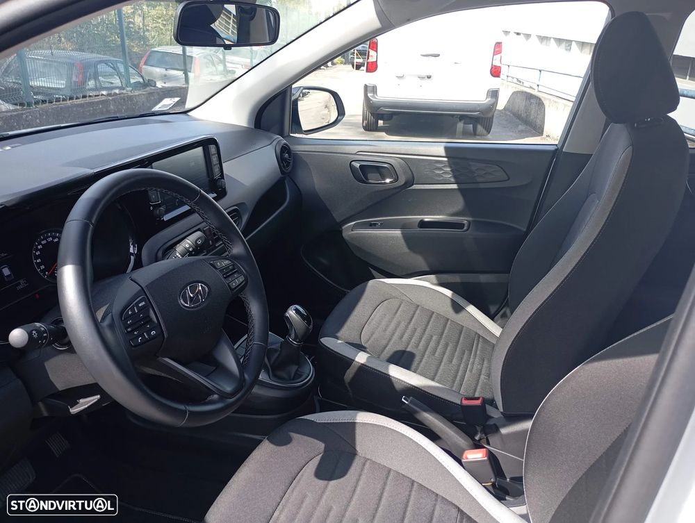 Hyundai i10 1.0 Comfort AMT - 6