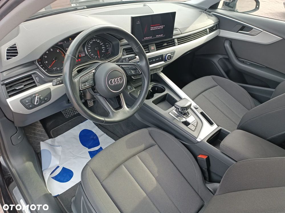 Audi A4 Limousine - 10