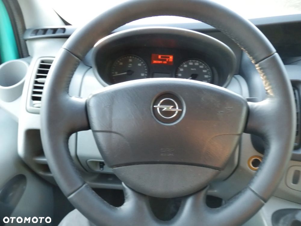 Opel Vivaro - 12