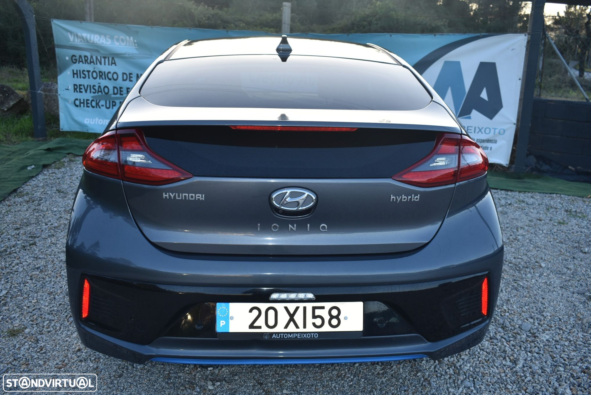 Hyundai Ioniq 1.6 GDI HEV Hybrid Tech - 2