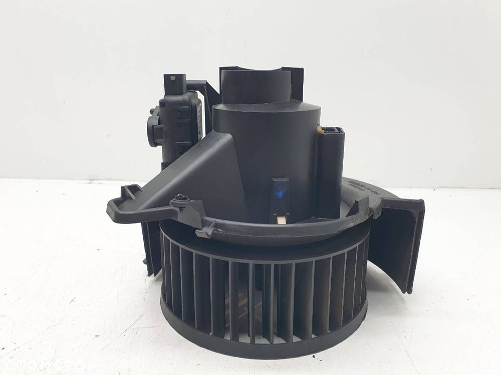 WENTYLATOR DMUCHAWA NAWIEWU OPEL ZAFIRA A 90437893 EUROPA - 1