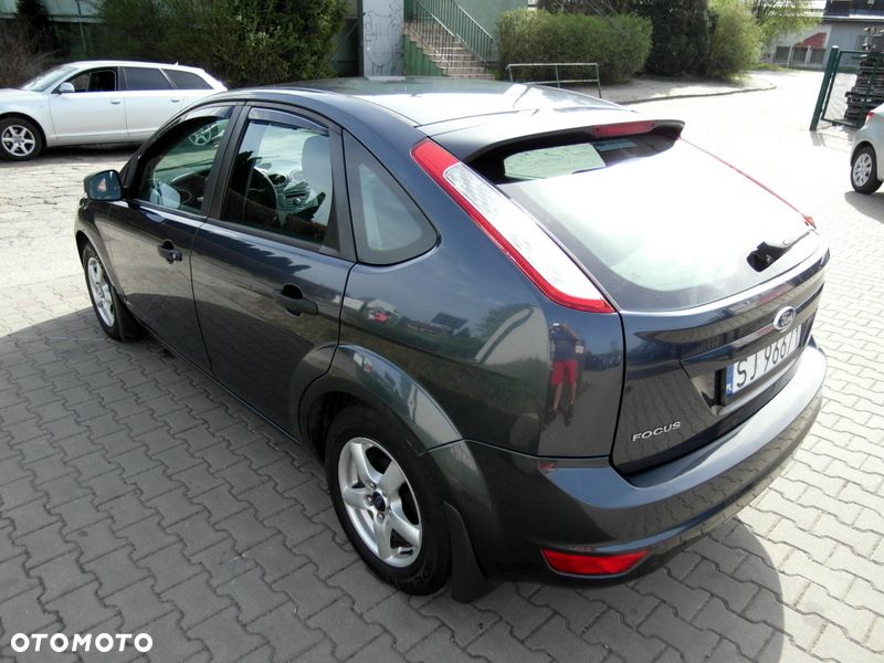 Ford Focus 1.6 Silver X - 11
