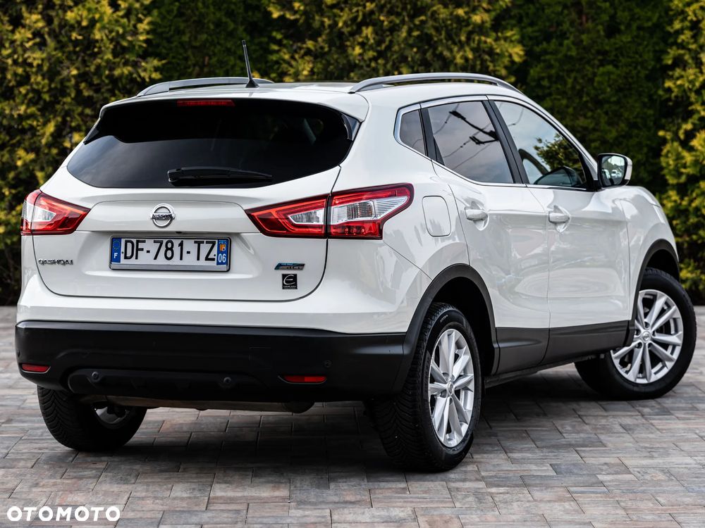 Nissan Qashqai 1.5 dCi Tekna - 4