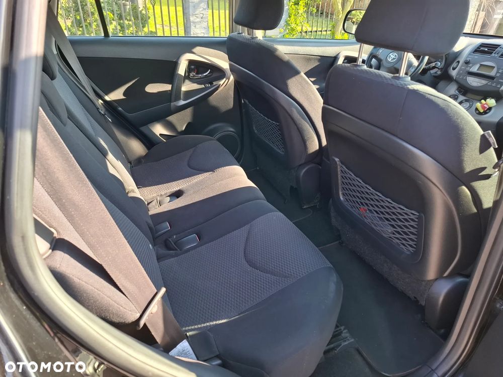 Toyota RAV4 2.0 VVT-i Premium - 16