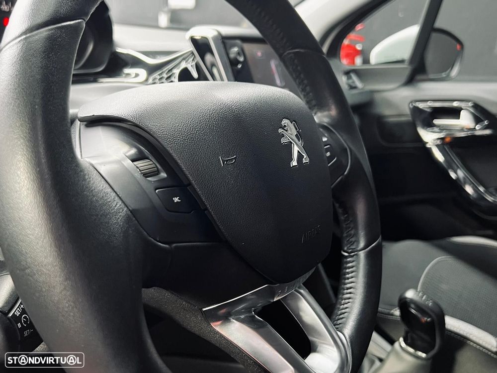 Peugeot 208 1.2 VTi Active - 26
