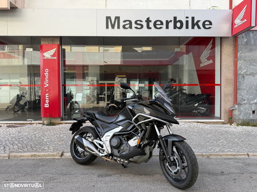 Honda NC750X - 1