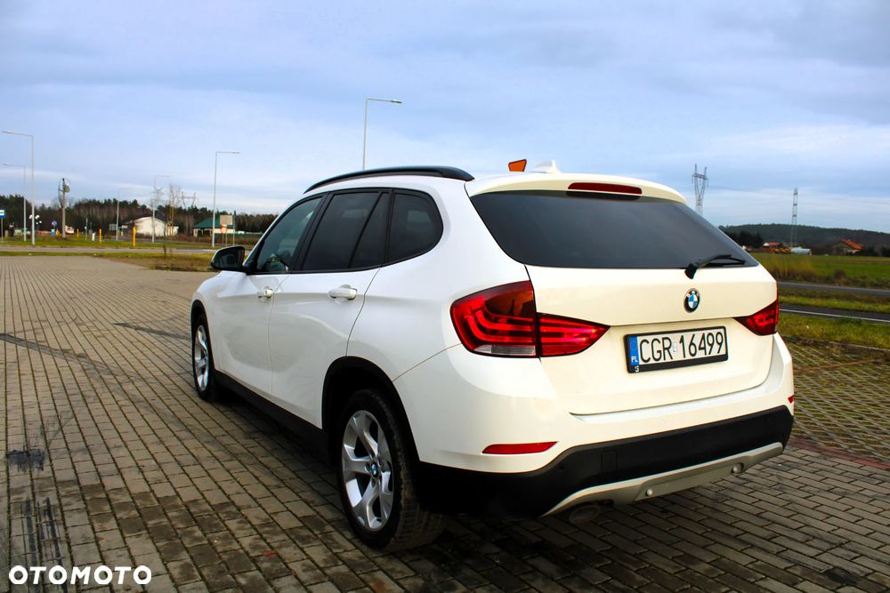 BMW X1 xDrive18d - 16