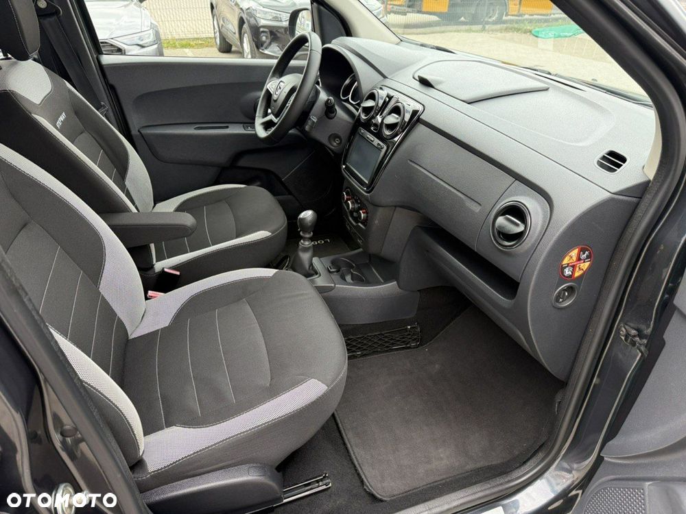 Dacia Lodgy dCi 110 Stepway - 12