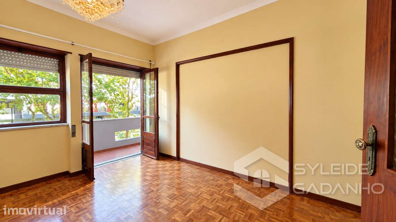 APARTAMENTO T4 PARA ARRENDAMENTO NA ZONA BAIXA DA COVILHÃ - Grande imagem: 2/48
