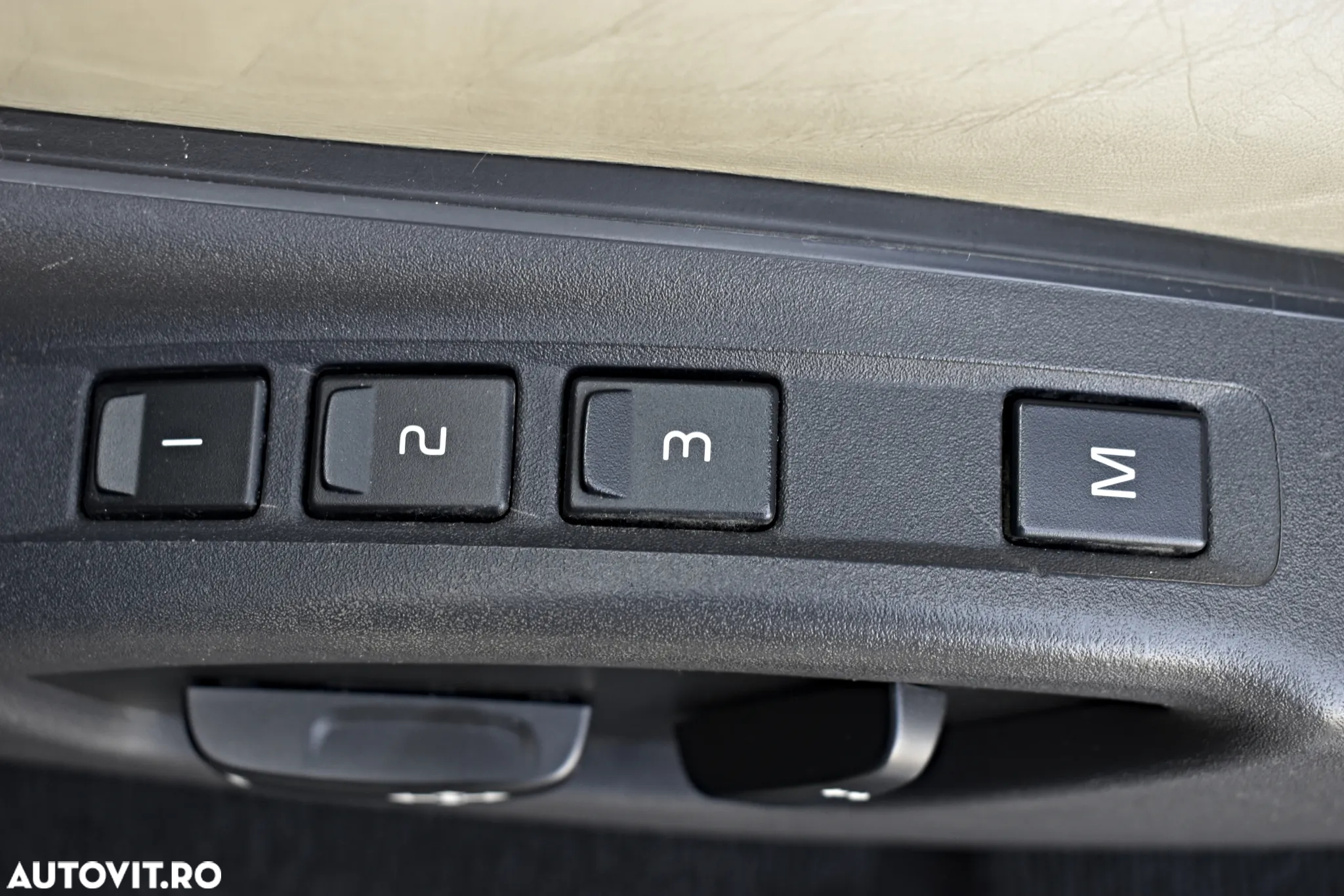 Volvo XC 60 D4 Geartronic Summum - 12