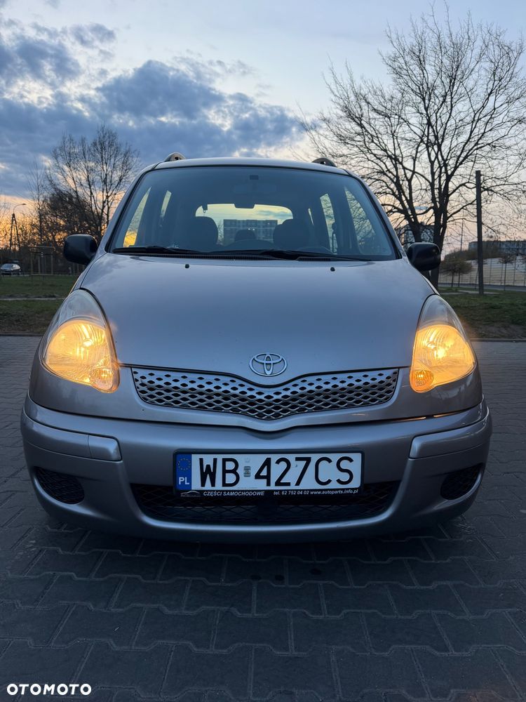Toyota Yaris Verso 1.5 Sol - 3