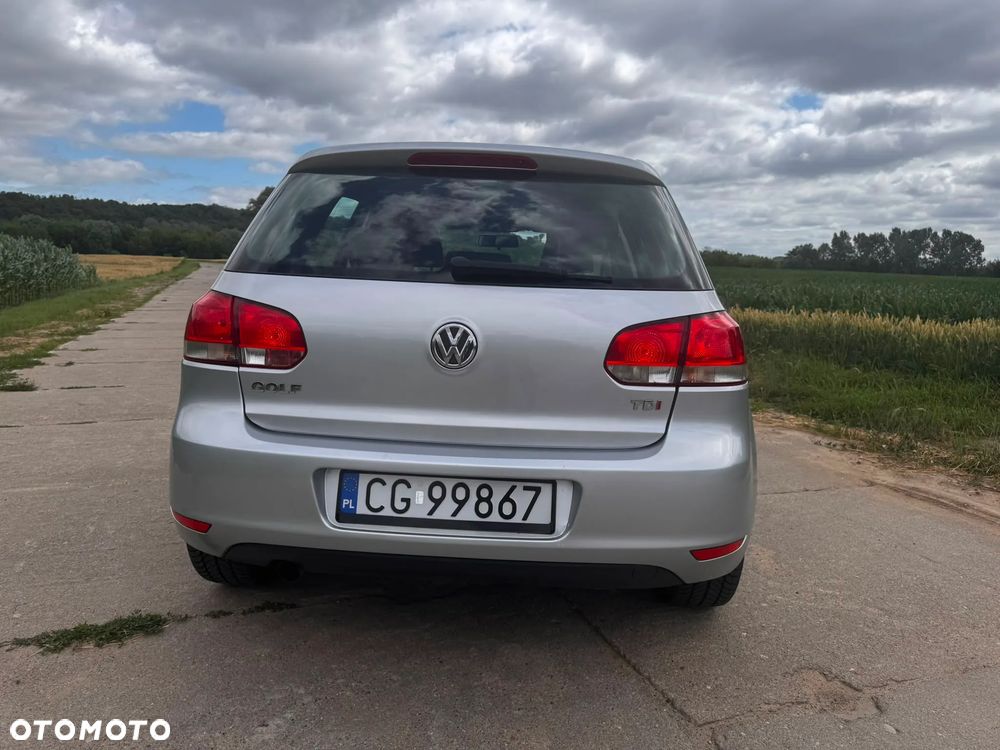 Volkswagen Golf - 9