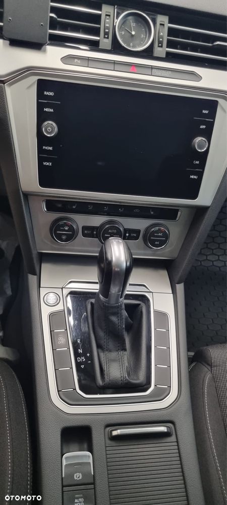 Volkswagen Passat - 6