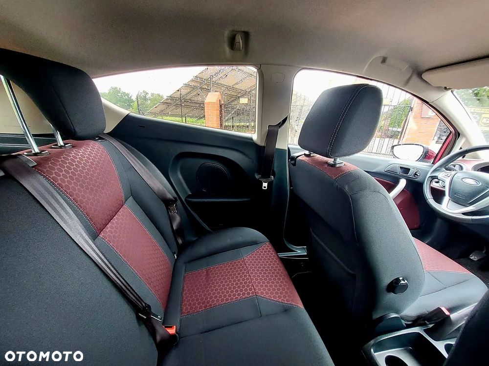 Ford Fiesta 1.25 Titanium - 19