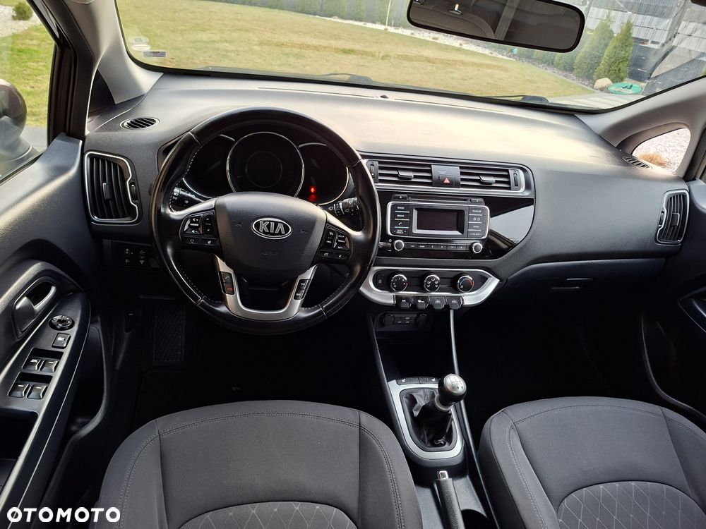 Kia Rio - 7