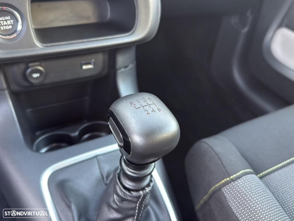 Citroën C3 1.2 PureTech Shine - 16