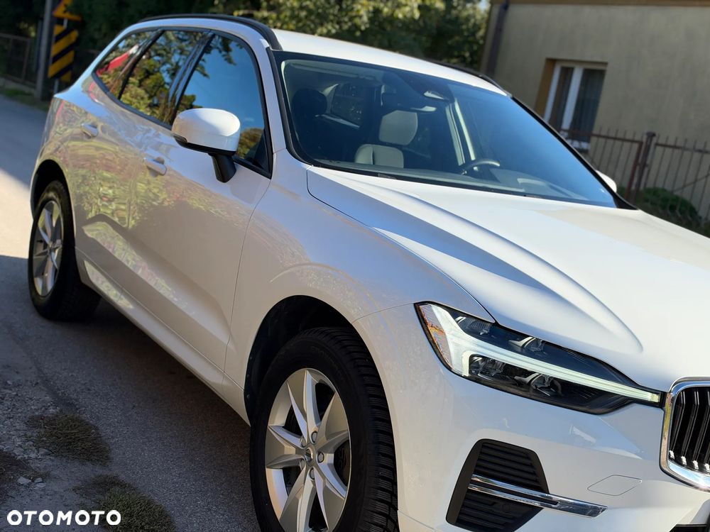 Volvo XC 60 B4 B Momentum Pro - 37