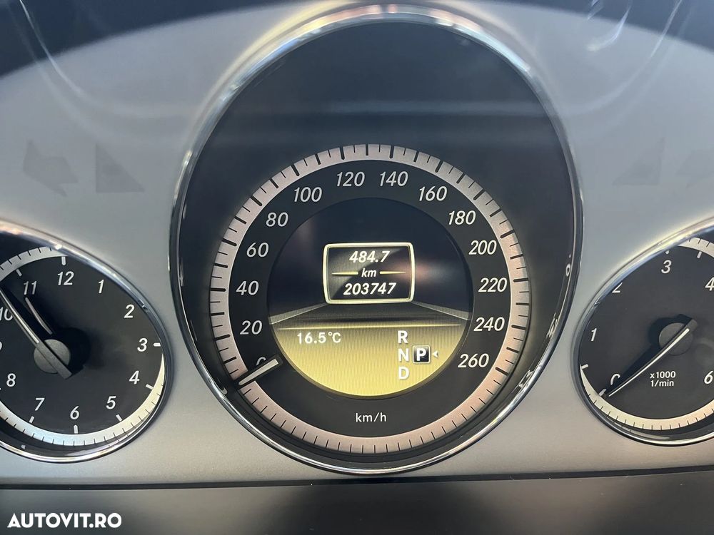 Mercedes-Benz E - 4