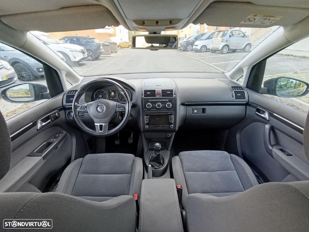 VW Touran 1.6 TDI Blue.Trendline 7L - 12