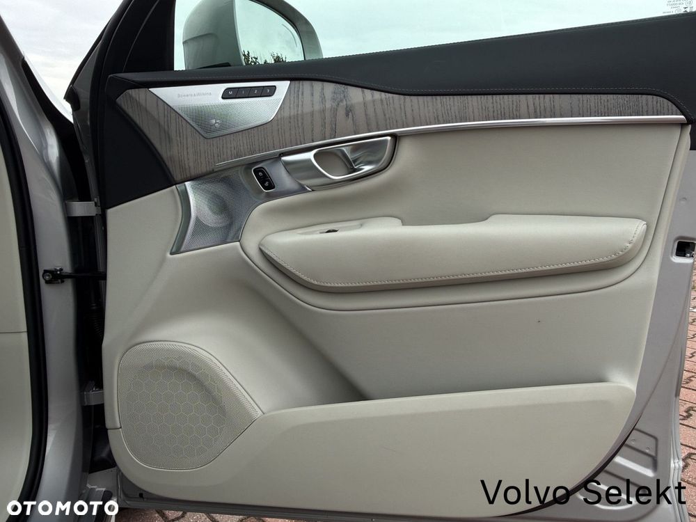 Volvo XC 90 - 27