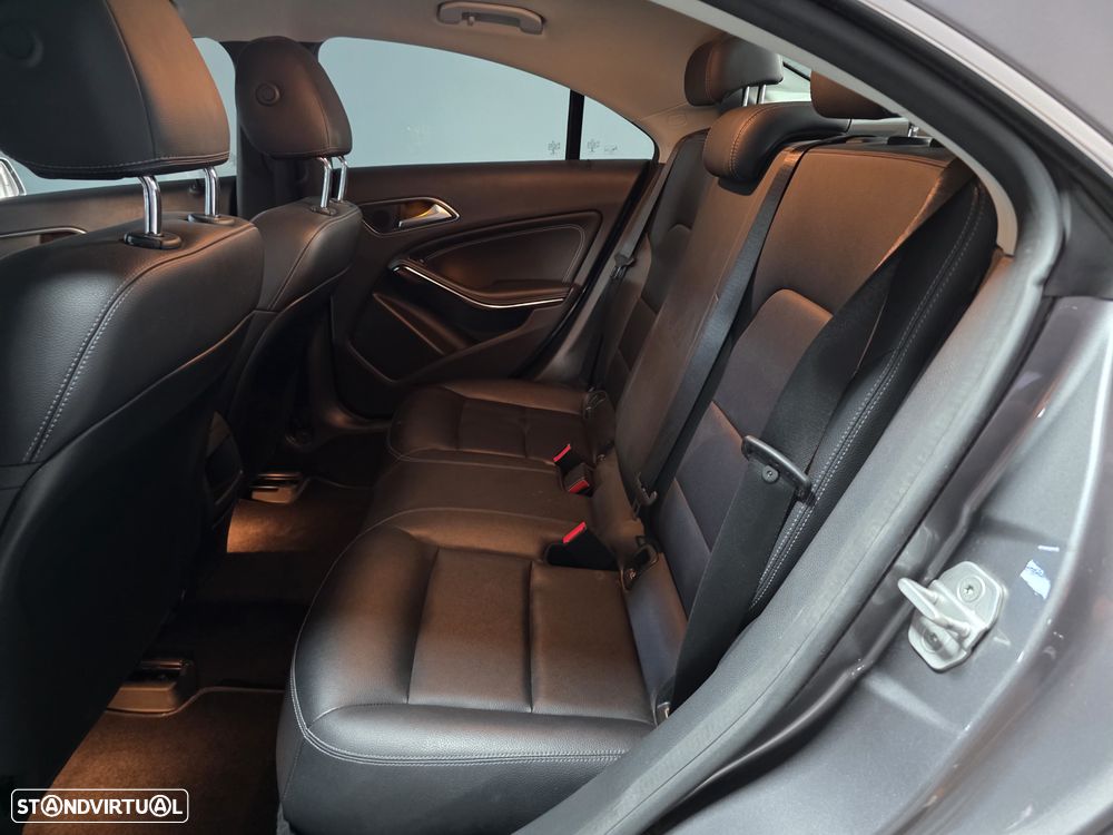 Mercedes-Benz CLA 180 d Urban - 22