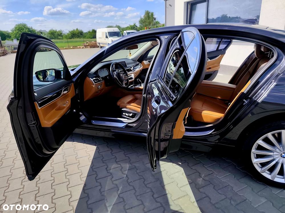 BMW Seria 7 740d xDrive - 7