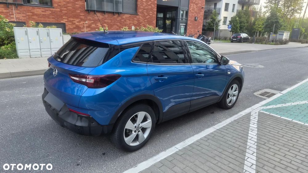 Opel Grandland X 1.2 T GPF Design&Tech S&S - 24