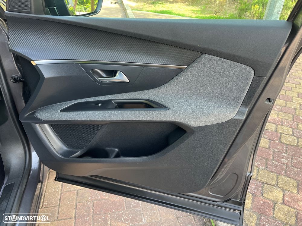 Peugeot 3008 1.6 Hybrid Active Pack e-EAT8 - 28