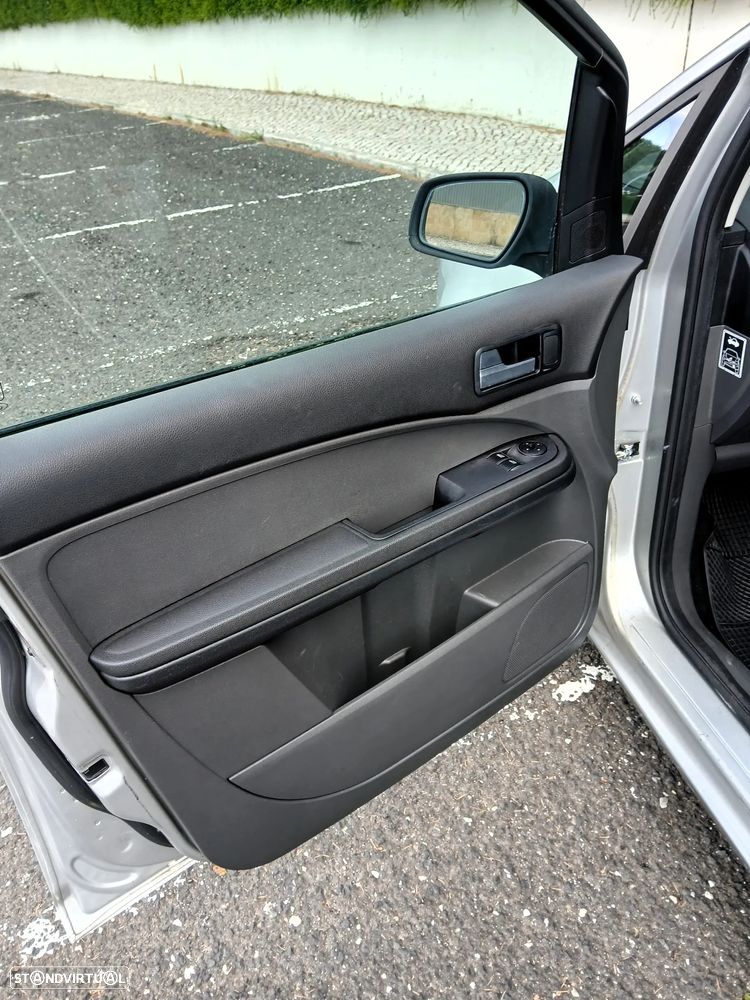 Ford Focus C-Max 1.6 TDCi Trend CVT - 18