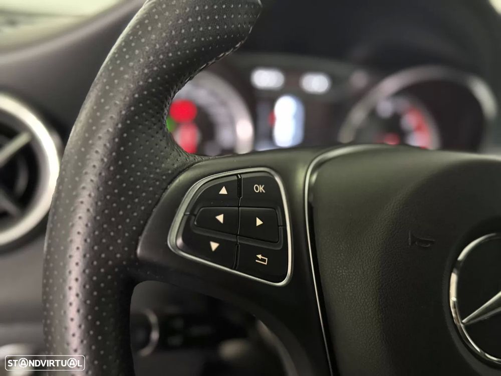 Mercedes-Benz CLA 180 d Urban Aut. - 42