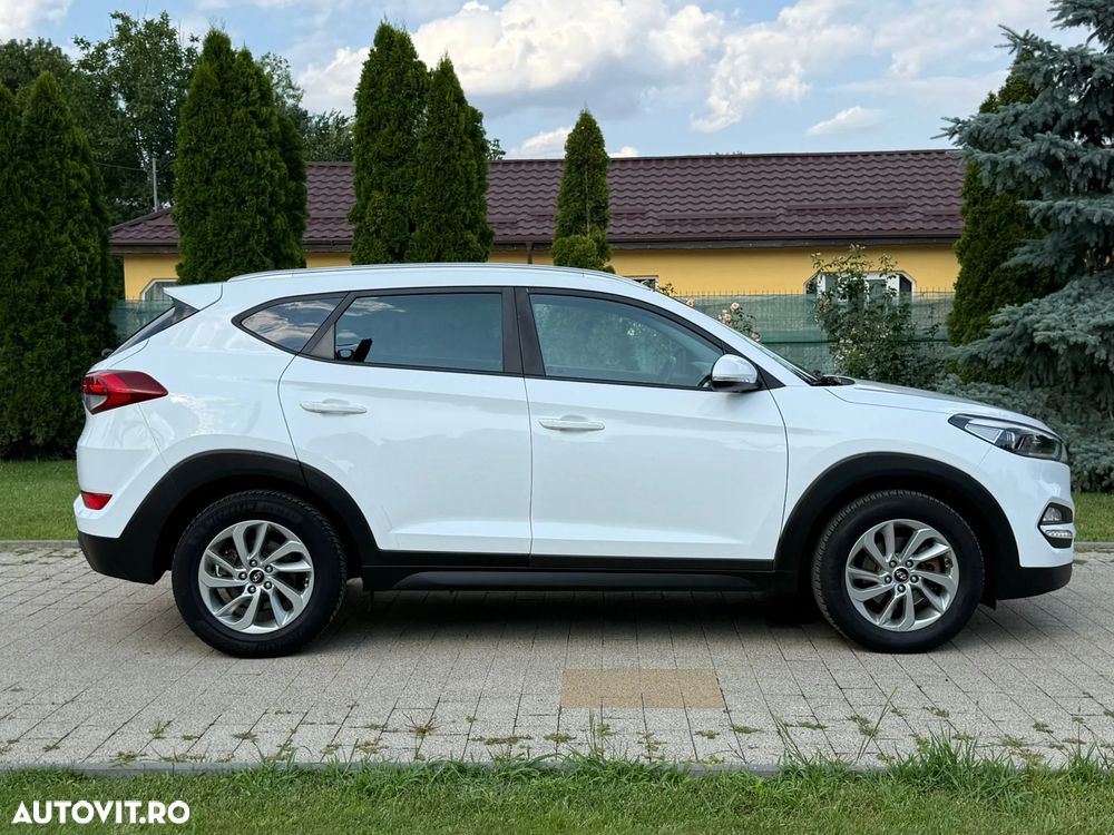 Hyundai Tucson blue 1.7 CRDi 2WD Style - 19