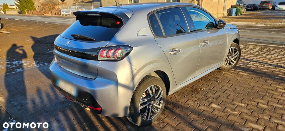 Peugeot 208 PureTech 100 EAT8 Active Pack - 4