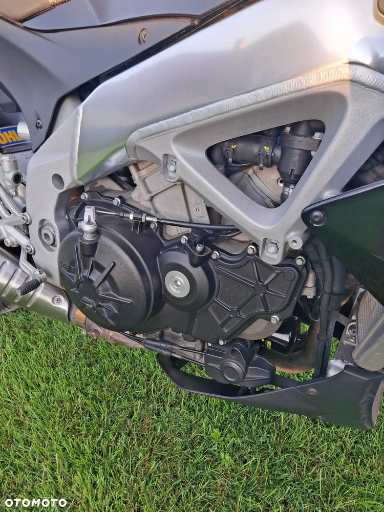 Aprilia Tuono - 8