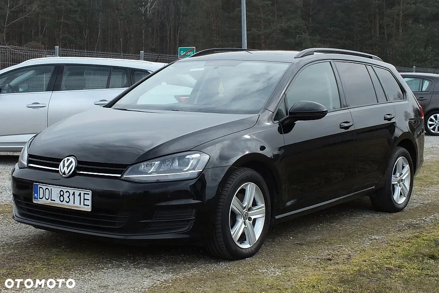 Volkswagen Golf - 36