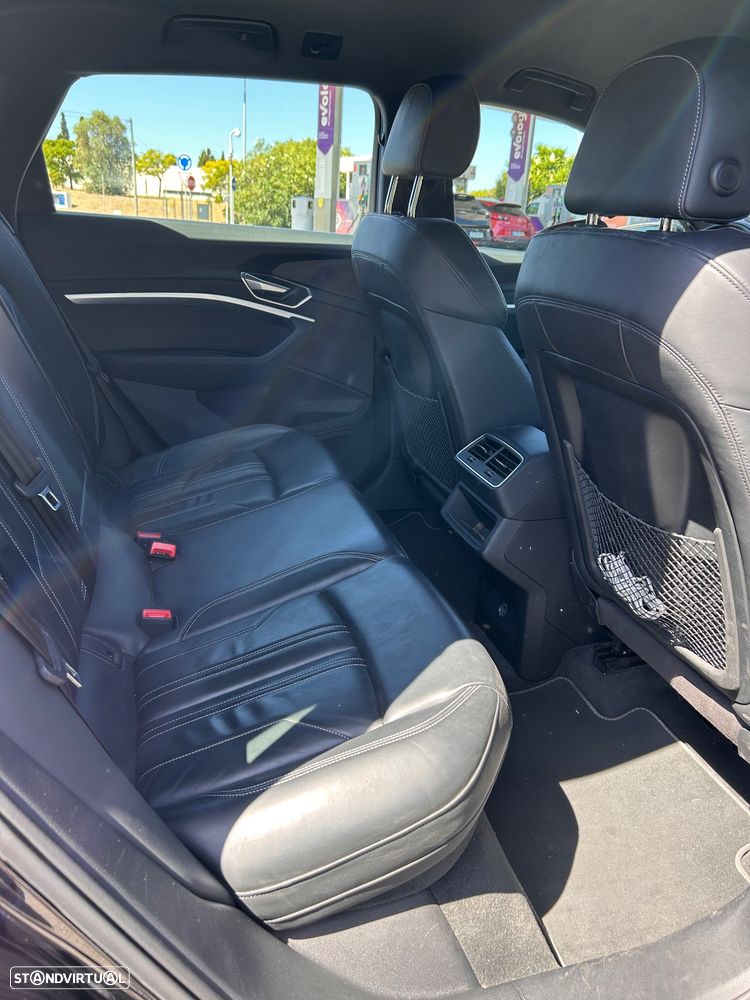 Audi e-tron 55 quattro S line - 12