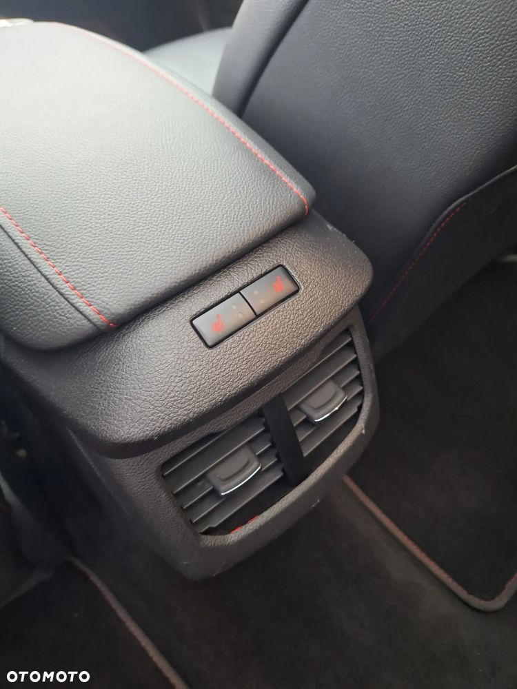 Ford Mondeo 2.0 Hybrid ST-Line Plus - 6