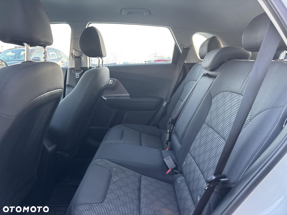 Kia Niro - 12